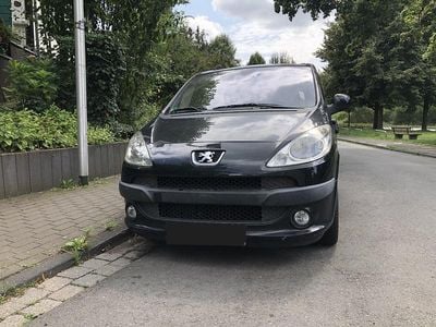 Peugeot 1007