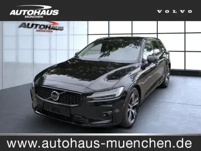 Gebraucht Volvo V60 Plus 197 PS (144 kW) 2024 Onyx black (metallic) Kombi