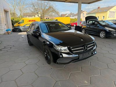 Gebraucht Mercedes E220 194 PS (142 kW) 2016 Schwarz Kombi