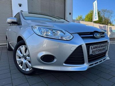 Gebraucht Ford Focus Trend 105 PS (77 kW) 2011 Polarsilber metallic Kombi