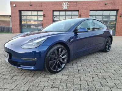 Occasion Tesla Model 3 Long Range AWD 366 kW (498 PK) 2022 Blauw Sedan