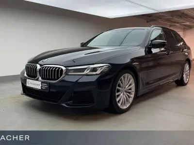 Gebraucht BMW 530 M Sport 252 PS (185 kW) 2023 Schwarz Limousine
