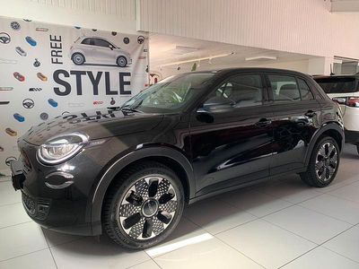 Second-hand Fiat 600 La Prima 136 CP (100 kW) 2024 Negru SUV