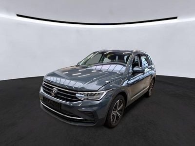 Usata VW Tiguan Active 150 CV (110 kW) 2023 Grigio SUV