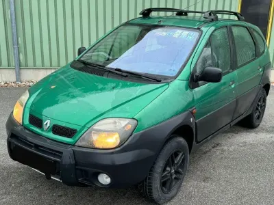 Gebraucht Renault Scénic 139 PS (102 kW) 2002 Grün Van / Kleinbus