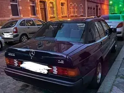 Gebraucht Mercedes 190 109 PS (80 kW) 1991 Blau Limousine