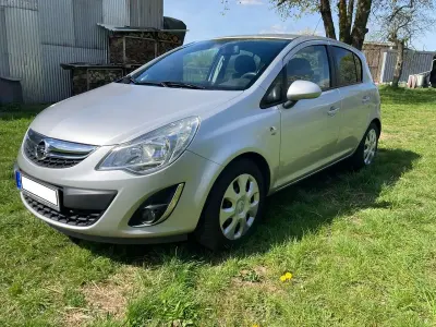 Gebraucht Opel Corsa Satellite 69 PS (50 kW) 2011 Silber Kleinwagen