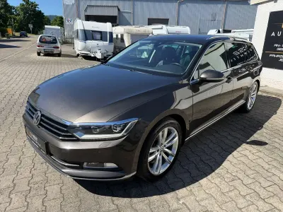 Gebraucht VW Passat Highline 239 PS (175 kW) 2015 Schwarz Kombi