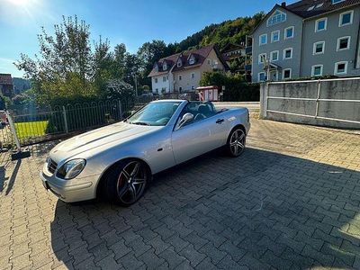 Second-hand Mercedes SLK200 136 CP (100 kW) 1999 Argintiu Cabrio