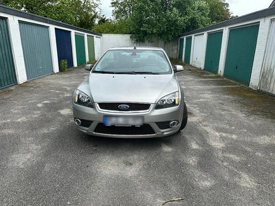 Gebraucht Ford Focus Cabriolet 145 PS (106 kW) 2008 Silber Cabrio