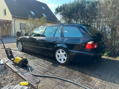 Gebraucht BMW 530 Basis 193 PS (141 kW) 2002 Schwarz Kombi