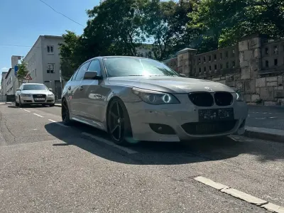 Gebraucht BMW 525 Performance 197 PS (144 kW) 2008 Grau Limousine