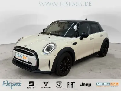 Gebraucht Mini Cooper Classic 136 PS (100 kW) 2022 Weiss Kleinwagen