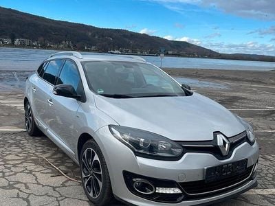Gebraucht Renault Mégane GrandTour Bose Edition 131 PS (96 kW) 2015 Silber Kombi