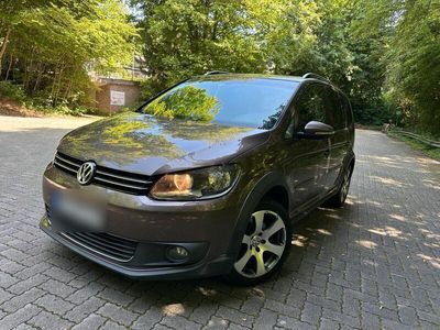 VW Touran Cross