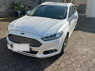 Gebraucht Ford Mondeo Titanium 179 PS (131 kW) 2016 Weiß Kombi