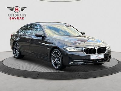 Gebraucht BMW 530e Sport Line 184 PS (135 kW) 2022 Grau Limousine