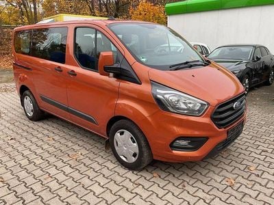 Orange Gebraucht 2021 Ford Transit Trend Kombi | 12.111 €