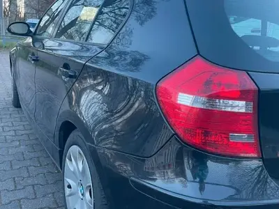 Gebraucht BMW 116 Sport Line 122 PS (89 kW) 2009 Schwarz Kleinwagen