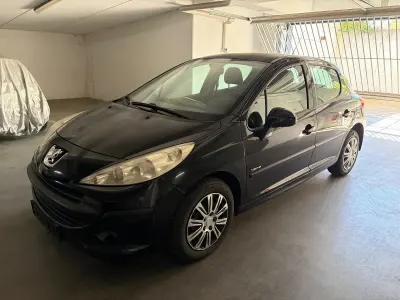 Gebraucht Peugeot 207 73 PS (53 kW) 2007 Schwarz Kleinwagen