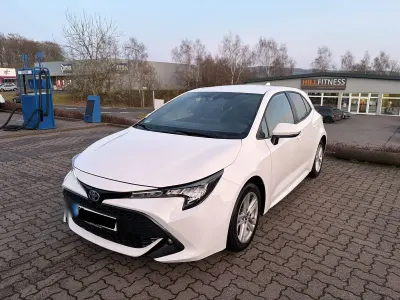 Gebraucht Toyota Corolla Business Edition 122 PS (89 kW) 2022 Weiß Limousine