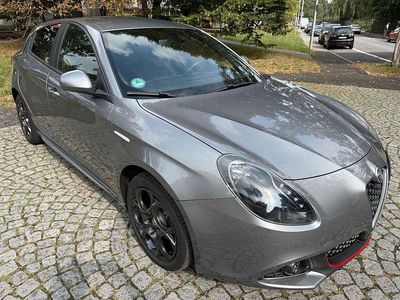 Gebraucht Alfa Romeo Giulietta Veloce 120 PS (88 kW) 2016 Grau Kleinwagen