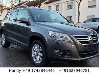 Grau Gebraucht 2011 VW Tiguan Team SUV | 7.990 € (Guter Preis)