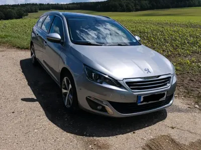 Gebraucht Peugeot 308 SW 131 PS (96 kW) 2015 Silber Kombi