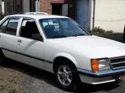 Gebraucht Opel Commodore 131 PS (96 kW) 1979 Weiß Limousine