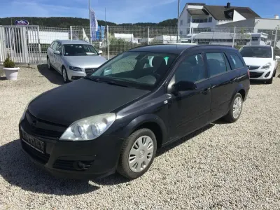 Gebraucht Opel Astra Edition 140 PS (102 kW) 2008 Schwarz Kombi