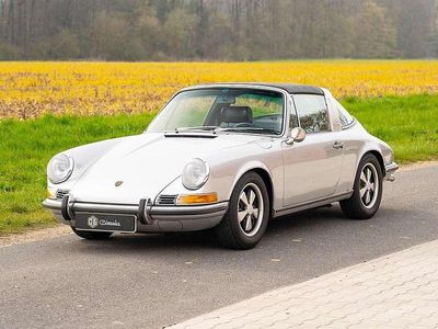 Second-hand Porsche 911S 179 CP (131 kW) 1971 Argintiu Cabrio