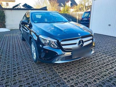 Gebraucht Mercedes GLA220 170 PS (125 kW) 2015 Schwarz SUV