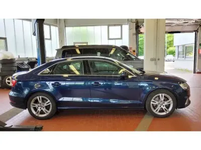 Gebraucht Audi A3 Sport 190 PS (139 kW) 2017 Blau Limousine