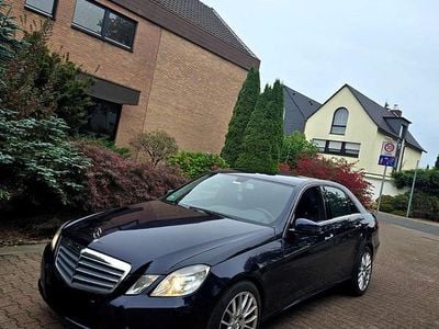 Mercedes E200