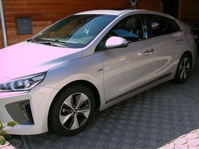 gebraucht Hyundai Ioniq Elektro Style +Ganzjahresreifen +Glasdach