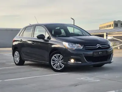 Gebraucht Citroën C4 Exclusive 131 PS (96 kW) 2014 Grau Limousine