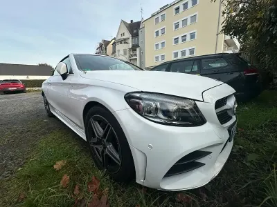 Gebraucht Mercedes C200 AMG 197 PS (144 kW) 2019 Weiß Cabrio