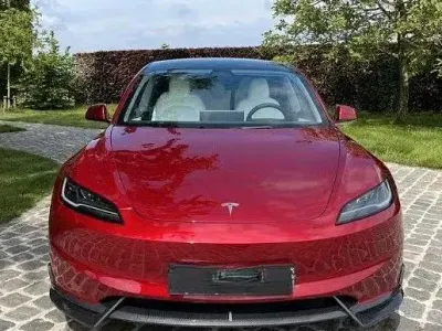 Occasion Tesla Model 3 RWD 224 kW (305 ch) 2025 Rouge Berline