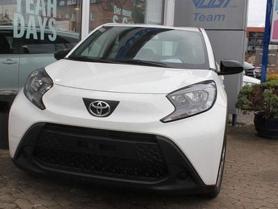 Weiß Neu 2025 Toyota Aygo Business Edition Kleinwagen | 16.990 € (Fairer Preis)