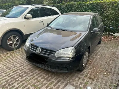 Gebraucht VW Golf V 75 PS (55 kW) 2004 Schwarz Kleinwagen