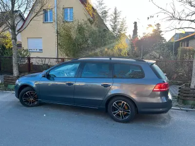 Usata VW Passat Trendline 122 CV (89 kW) 2015 Grigio Station wagon