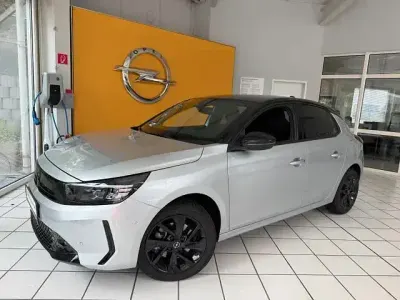 Gebraucht Opel Corsa 101 PS (74 kW) 2024 Silber Kleinwagen