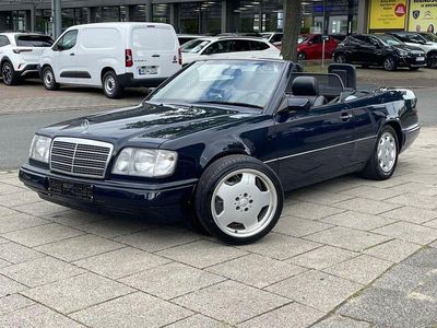 Brugt Mercedes E220 AMG 150 HK (110 kW) 1997 Blå Cabriolet