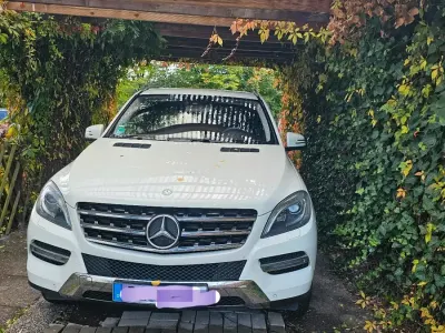 Gebraucht Mercedes ML350 256 PS (188 kW) 2012 Weiß SUV