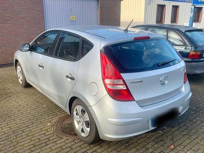 Gebraucht Hyundai i30 2009 Silber Limousine