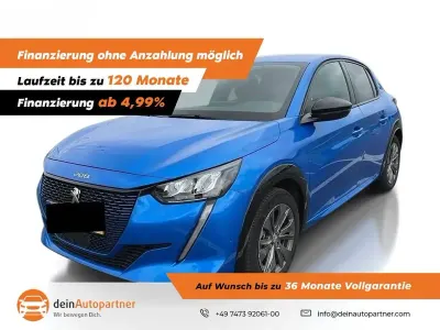 Usata Peugeot 208 Allure 100 kW (136 CV) 2023 Blu Utilitaria