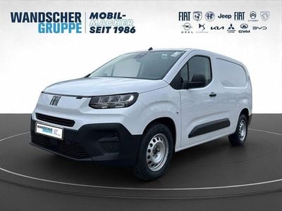 Neu Fiat Doblò 131 PS (96 kW) 2026 Weißschwarz Van / Kleinbus