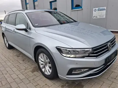 Gebraucht VW Passat Business 150 PS (110 kW) 2022 Silber Kombi