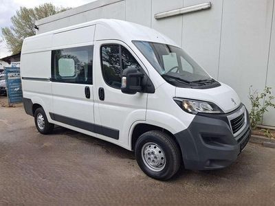 Gebraucht Peugeot Boxer Avantage 131 PS (96 kW) 2017 Lack weiss banquise/deckende l Van