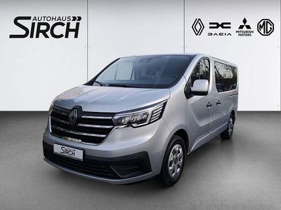 Grau Gebraucht 2024 Renault Trafic Evolution Van / Kleinbus | 32.990 € (Guter Preis)
